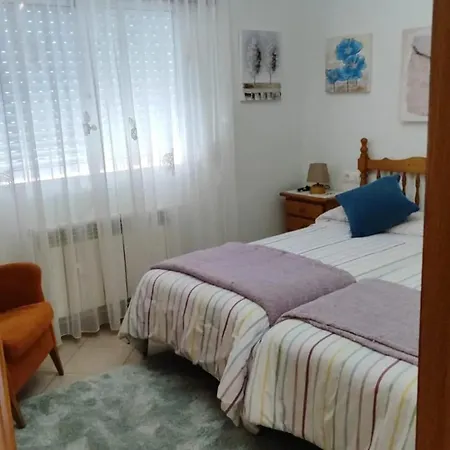 Spacious House With Garden In - Family-friendly Hébergement de vacances Touro