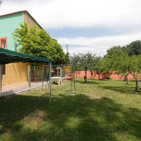 Spacious House With Garden In - Family-friendly Touro