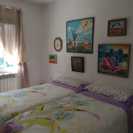 Spacious House With Garden In - Family-friendly * Touro