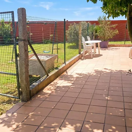 Tatil Evi Spacious House With Garden In - Family-friendly *