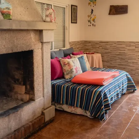 Spacious House With Garden In - Family-friendly Tatil Evi