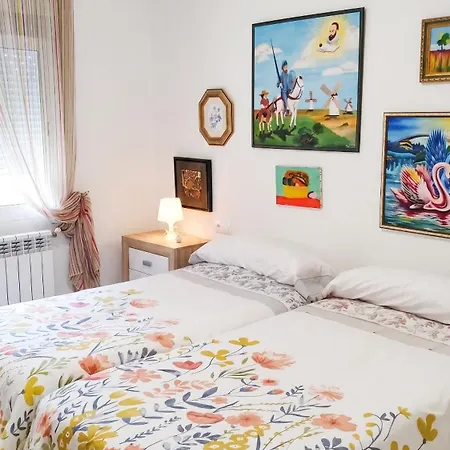 Spacious House With Garden In - Family-friendly