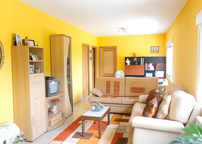 Spacious House With Garden In - Family-friendly * Touro