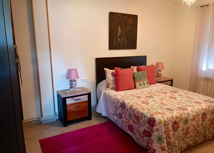 Spacious House With Garden In - Family-friendly 別荘 Touro