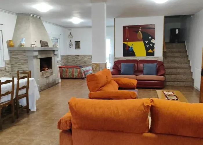 Spacious House With Garden In - Family-friendly * Touro