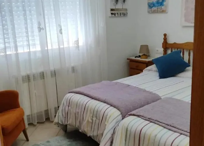 Spacious House With Garden In - Family-friendly 別荘 Touro