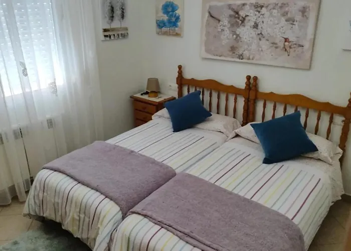 Spacious House With Garden In - Family-friendly Touro